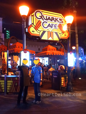 Pic064 - Universal Studios Fan Fest Nights Star Trek Quark's Cafe